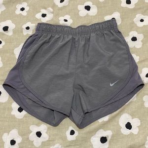 EUC Grey Nike Dri-fit shorts - sz XS